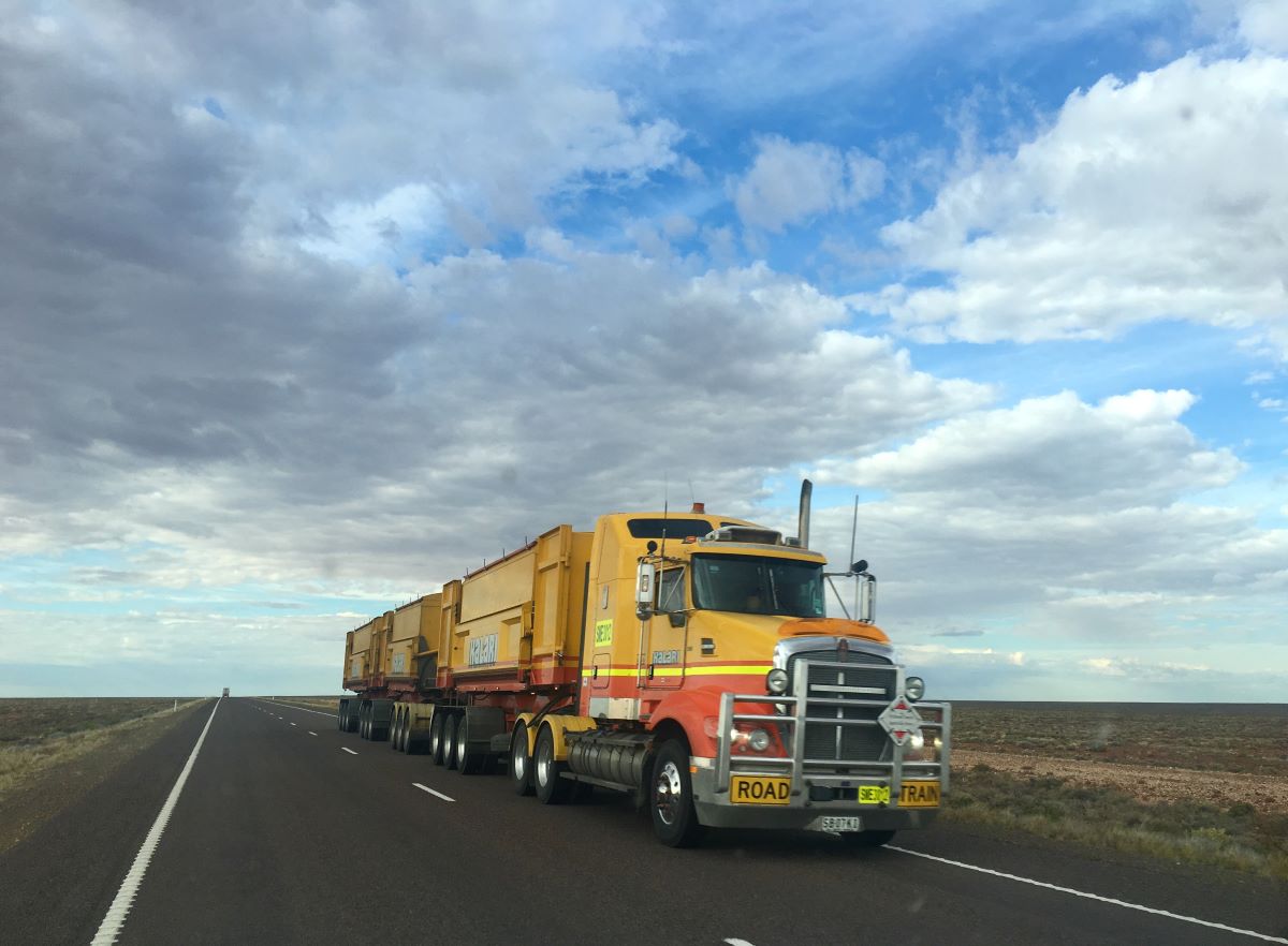 commercial trucking accident lawyer