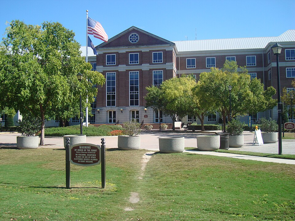 Virginia Beach courthouse